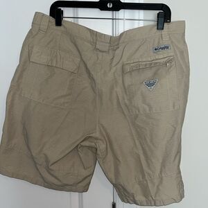 Men’s Columbia Vintage PFG Cargo Fishing Mega pocket Shorts Retro OmniShade Fish